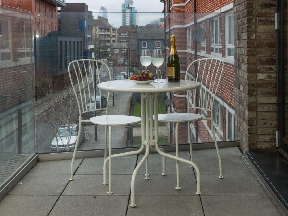 Central Tower Bridge Apartment Londra Dış mekan fotoğraf